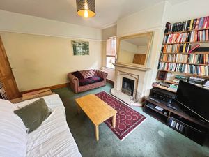 Lounge- click for photo gallery